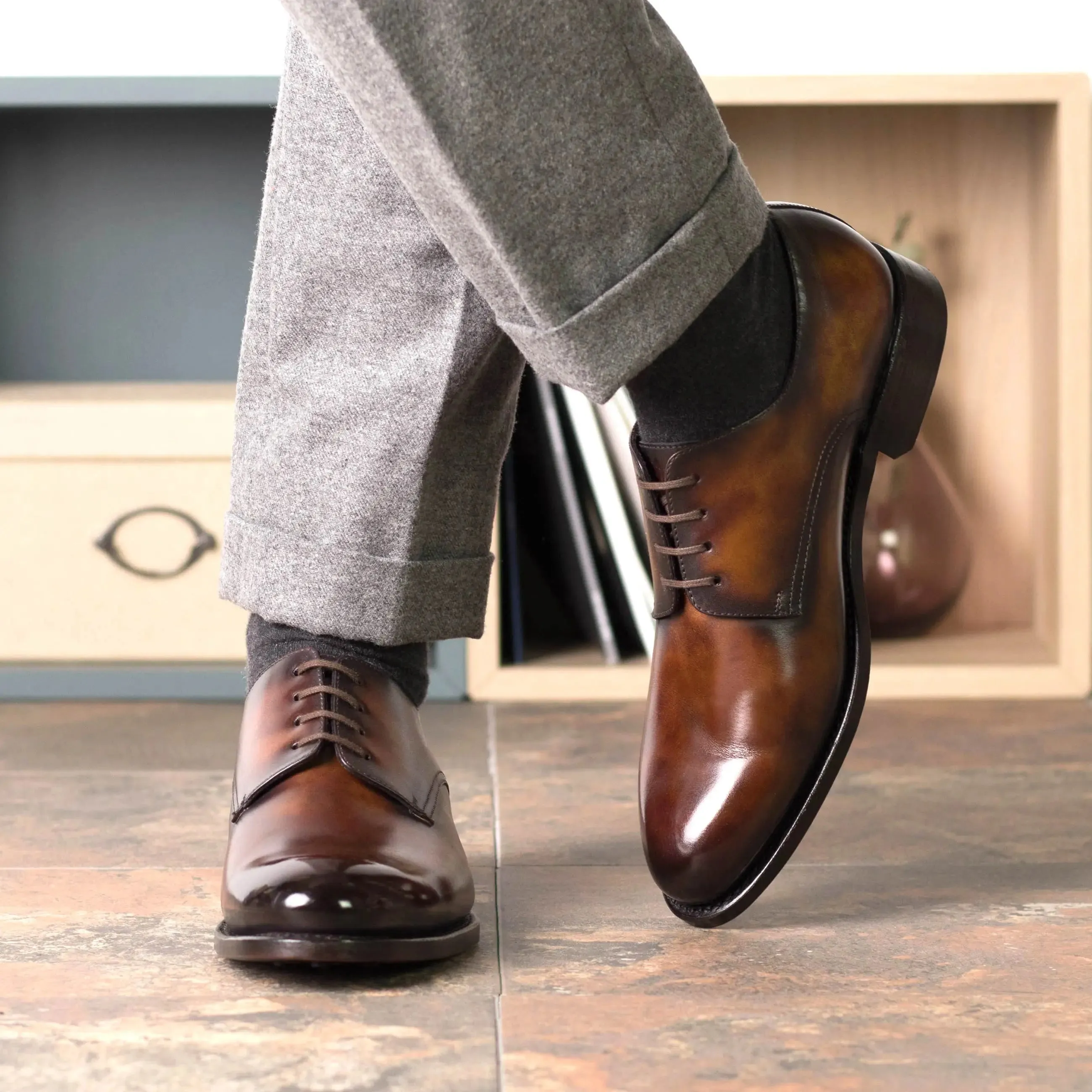 DapperFam Vero in Fire Men's Hand-Painted Patina Derby