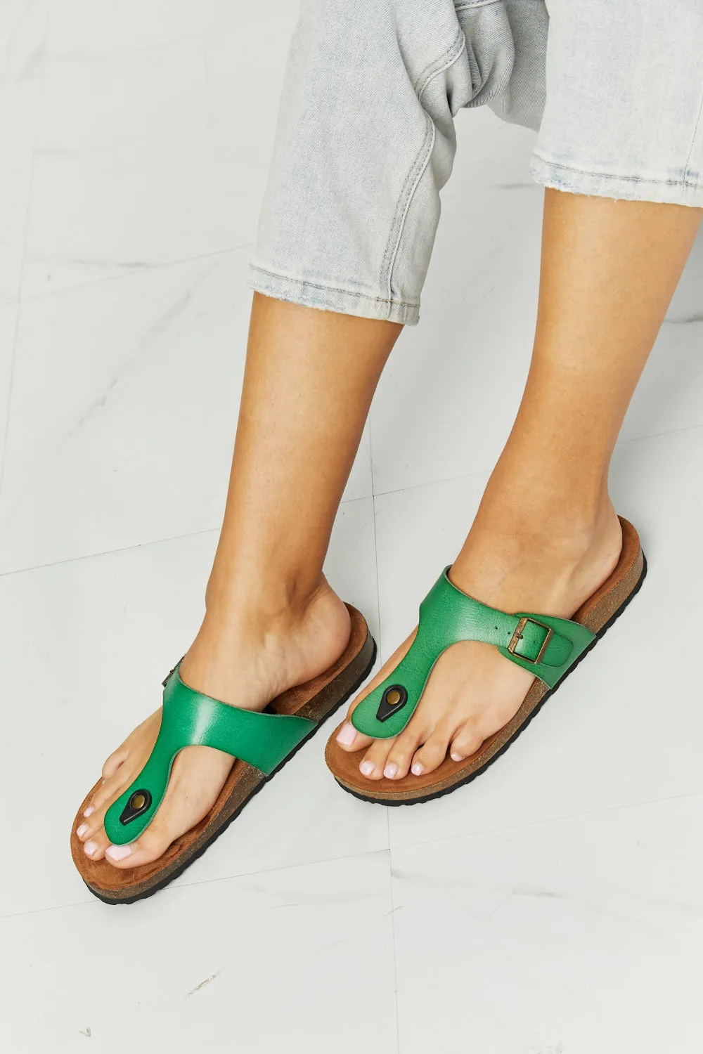 MMShoes T-Strap Flip-Flop Slide On Flat Cork Footbed Comfort Sandals in Green Drift Away
