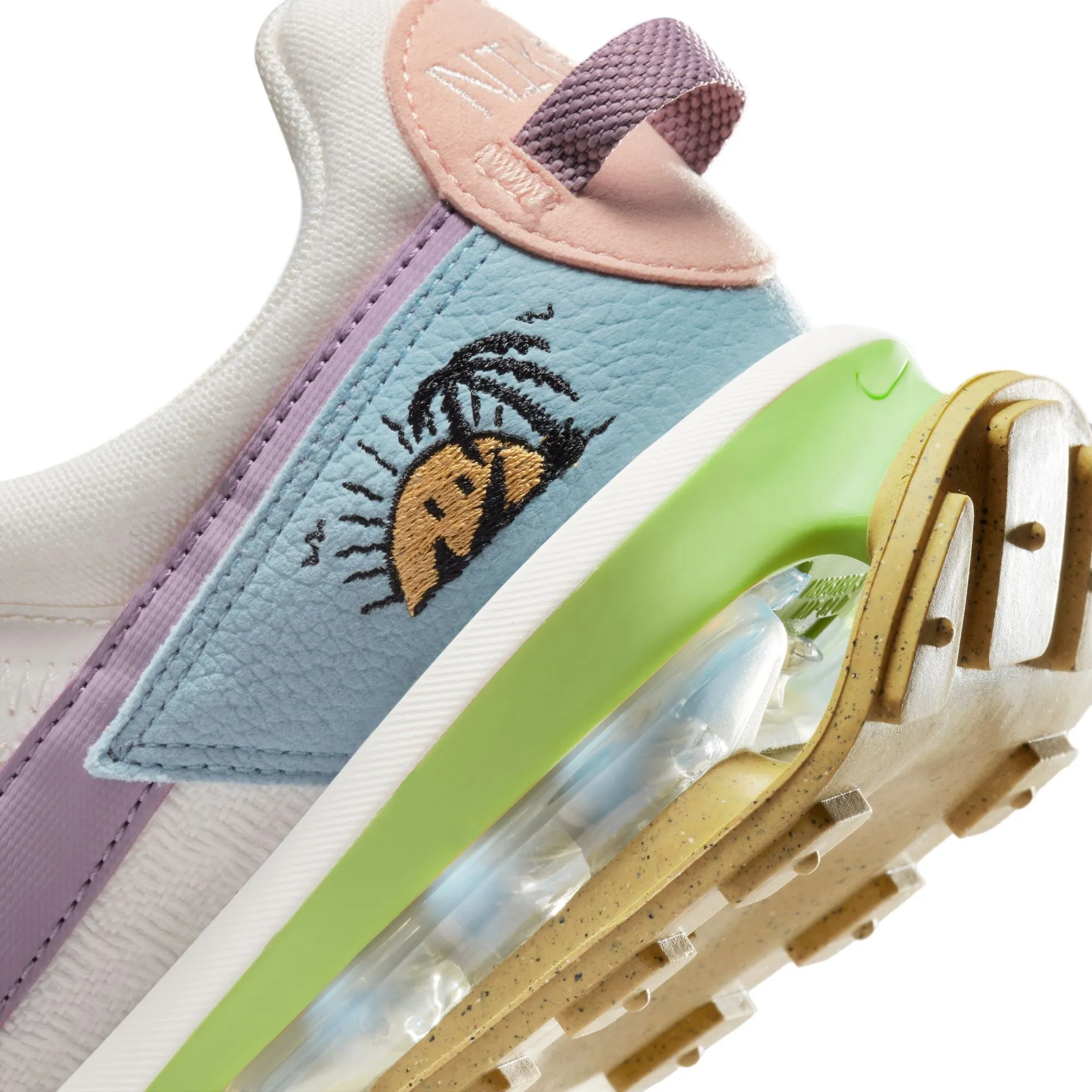Nike Womens Air Max Pre-Day SE Shoes