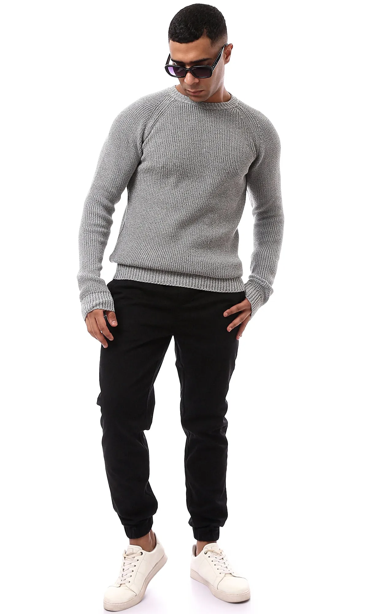 O161105 Black Solid Gabardine Casual Pants With Hem