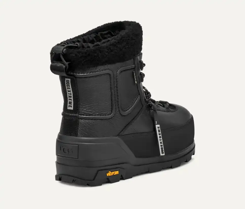 UGG® Men's Shasta Boot Mid